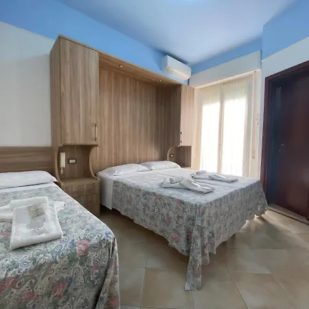 Alojamento de Acomodação e Pequeno-almoço Nanni Garni Rimini