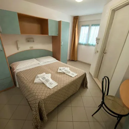 Frühstückspension Nanni Garni 3*