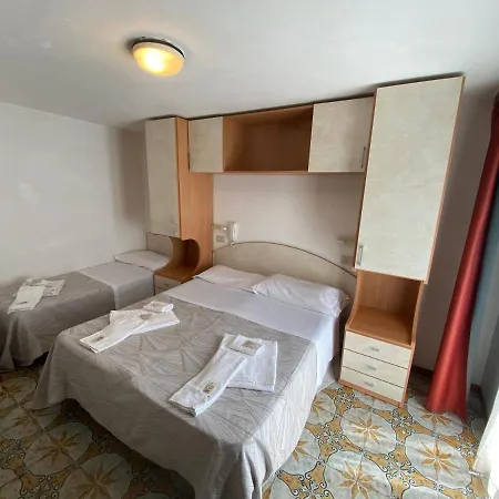 Nanni Garni 3* Rimini