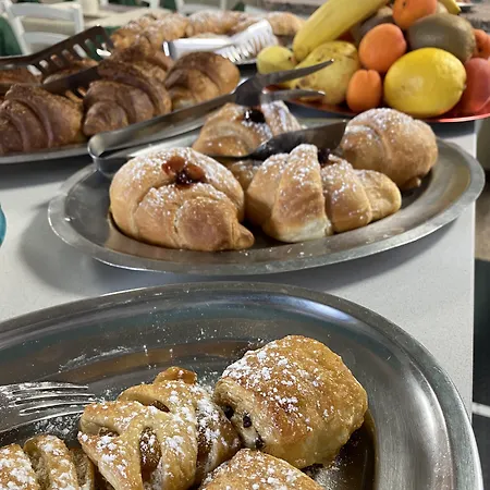 Alojamento de Acomodação e Pequeno-almoço Nanni Garni Rimini