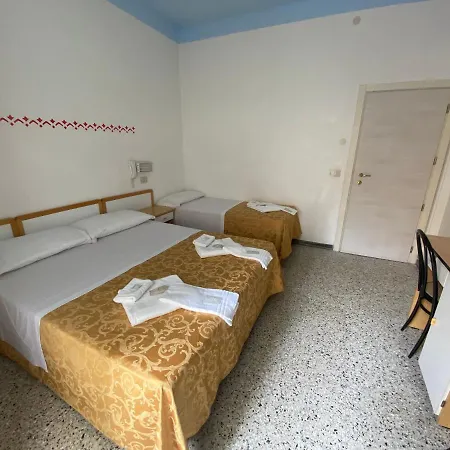 Oda ve Kahvaltı Nanni Garni 3*